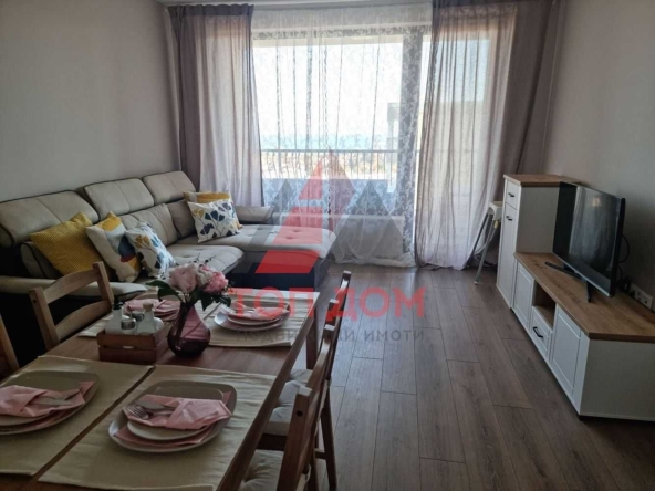 Двустаен апартамент в Варна, Виница - 65 кв.м за 10 €/кв.м - Снимка #1