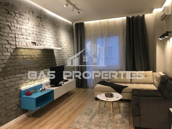 Дава се под наем Двустаен апартамент в София, Център - 68 кв.м за 990 € - Снимка #1