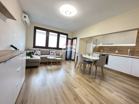 Дава се под наем Двустаен апартамент в Варна, Окръжна болница - 65 кв.м за 510 € - Снимка #1