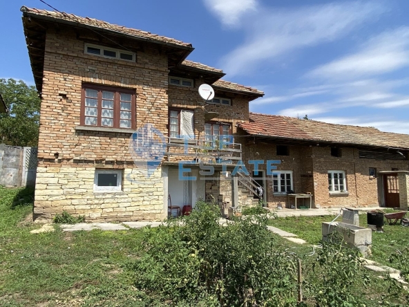 Къща в с. Лом Черковна, Област Русе - 77 кв.м за 192 €/кв.м - Снимка #1