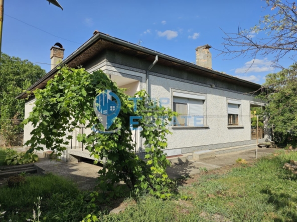 Къща в с. Климентово, Област Велико Търново - 170 кв.м за 336 €/кв.м - Снимка #1