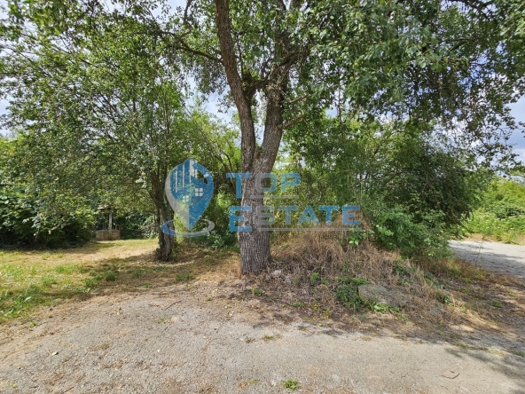 Парцел в с. Бръчковци, Област Велико Търново - 17998 кв.м за 2 €/кв.м - Снимка #1