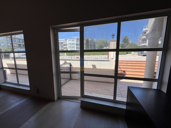 Магазин в Черноморец - 45 кв.м за 889 €/кв.м - Снимка #1