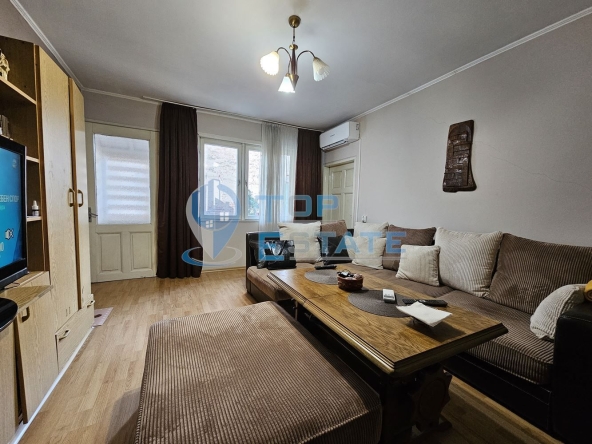 Къща в Велико Търново, Център - 82 кв.м за 1525 €/кв.м - Снимка #1