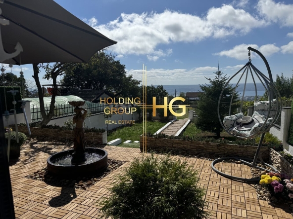 Къща в Варна, Изгрев - 250 кв.м за 3000 €/кв.м - Снимка #1