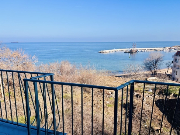 Двустаен апартамент в Черноморец - 75 кв.м за 1134 €/кв.м - Снимка #1