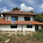 Къща в с. Костенковци, Област Габрово - 185 кв.м за 771 €/кв.м - Снимка #1