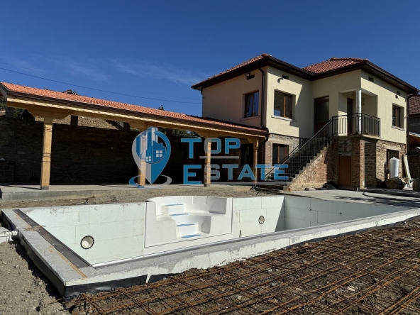 Къща в с. Вишовград, Област Велико Търново - 150 кв.м за 850 €/кв.м - Снимка #1