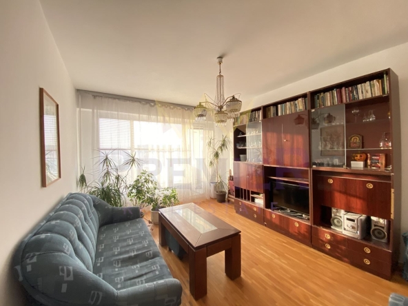 Тристаен апартамент в София, Сухата река - 88 кв.м за 2023 €/кв.м - Снимка #1