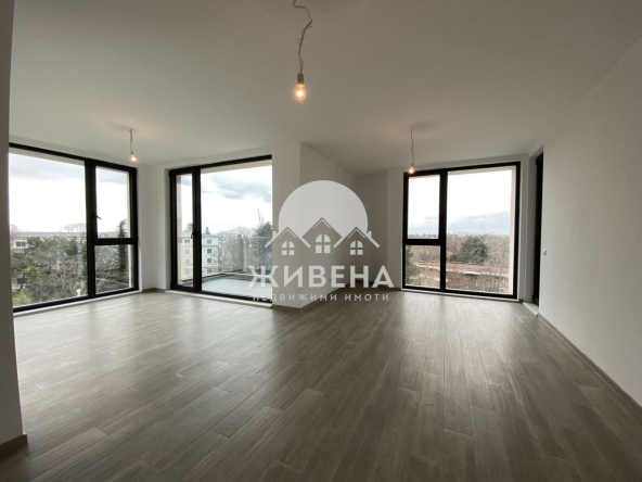 Четиристаен апартамент в к.к. Св.Св. Константин и Елена - 142 кв.м за 3991 €/кв.м - Снимка #1