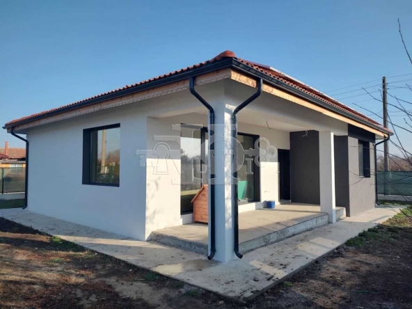 Къща в с. Плачидол, Област Добрич - 133 кв.м за 1241 €/кв.м - Снимка #1