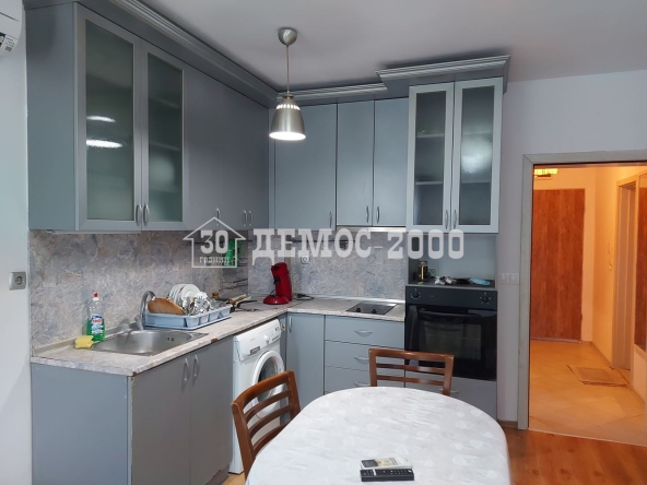 Дава се под наем Двустаен апартамент в к.к. Св.Св. Константин и Елена - 65 кв.м за 382.5 € - Снимка #1