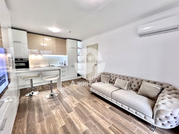 Двустаен апартамент в Несебър - 70 кв.м за 2143 €/кв.м - Снимка #1