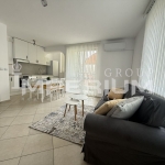 Дава се под наем Двустаен апартамент в Варна, Базар Левски - 65 кв.м за 484.5 € - Снимка #1