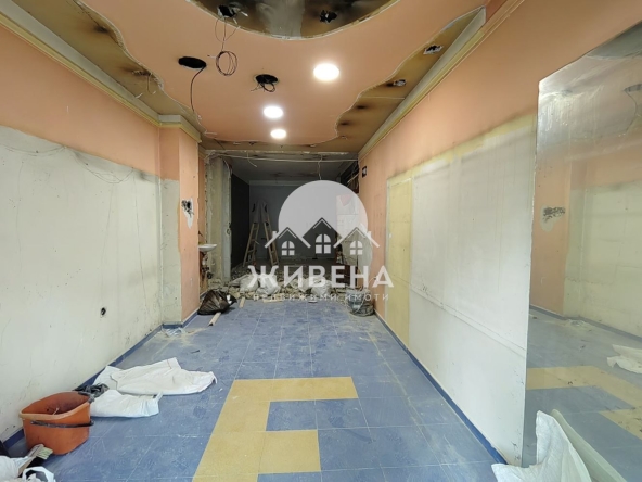 Дава се под наем Магазин в Варна, Център - 36 кв.м за 1023 € - Снимка #1