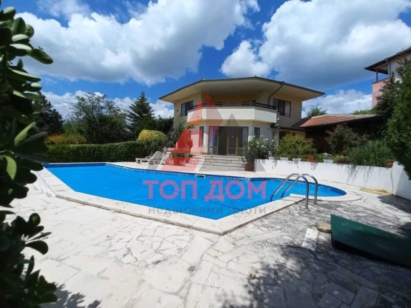 Къща в Бяла - 235 кв.м за 1060 €/кв.м - Снимка #1