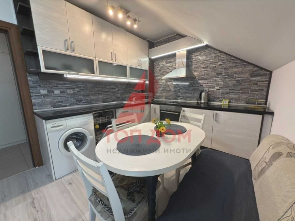 Дава се под наем Двустаен апартамент в Варна, Гръцка махала - 60 кв.м за 561 € - Снимка #1