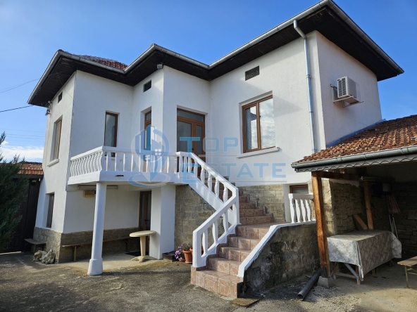 Къща в с. Хирево, Област Габрово - 120 кв.м за 875 €/кв.м - Снимка #1