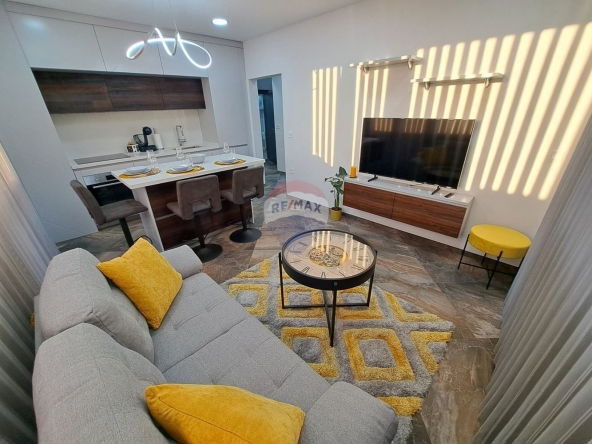 Тристаен апартамент в Варна, Бизнес хотел - 96 кв.м за 2500 €/кв.м - Снимка #1