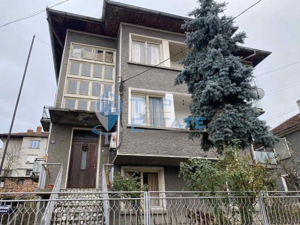 Къща в Елена - 420 кв.м за 250 €/кв.м - Снимка #1