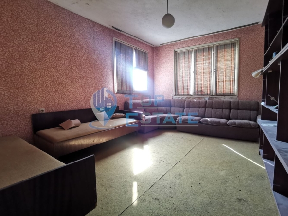 Етаж от къща в с. Първомайци, Област Велико Търново - 120 кв.м за 388 €/кв.м - Снимка #1