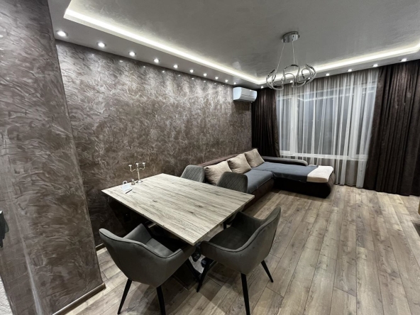 Тристаен апартамент в София, Световрачене - 86 кв.м за 1919 €/кв.м - Снимка #1