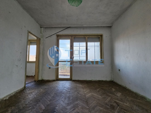 Многостаен апартамент в Велико Търново, Център - 100 кв.м за 1350 €/кв.м - Снимка #1