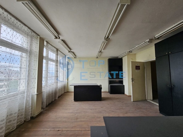 Офис в Велико Търново, Център - 408 кв.м за 552 €/кв.м - Снимка #1