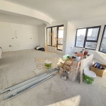 Тристаен апартамент в Варна, Левски - 101 кв.м за 1981 €/кв.м - Снимка #1