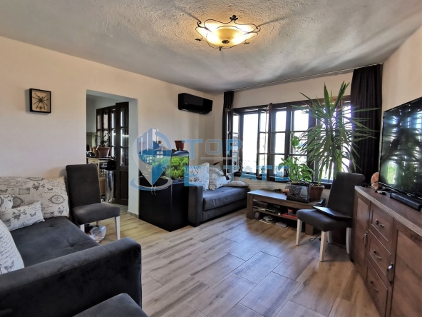 Къща в Велико Търново, Център - 162 кв.м за 1525 €/кв.м - Снимка #1