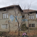 Къща в Полски Тръмбеш - 170 кв.м за 361 €/кв.м - Снимка #1