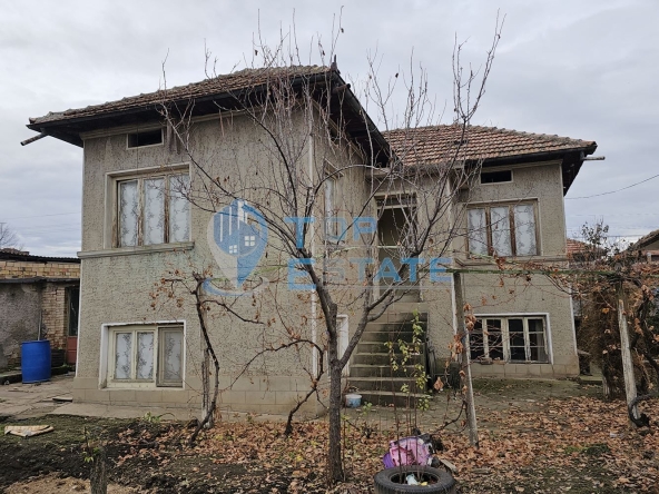 Къща в Полски Тръмбеш - 170 кв.м за 361 €/кв.м - Снимка #1