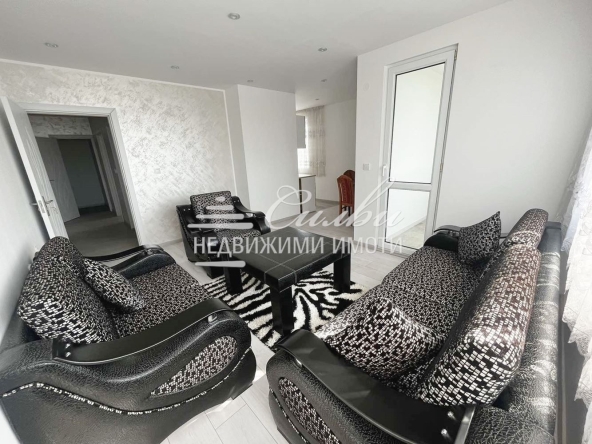 Дава се под наем Двустаен апартамент в Шумен, Пазара - 59 кв.м за 306 € - Снимка #1