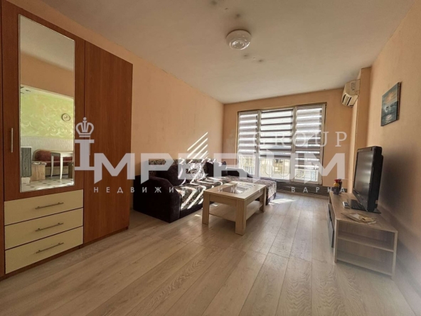 Дава се под наем Двустаен апартамент в Варна, Лятно кино Тракия - 70 кв.м за 357 € - Снимка #1