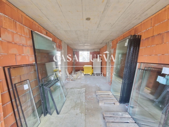 Двустаен апартамент в Перник, Изток - 55 кв.м за 1200 €/кв.м - Снимка #1