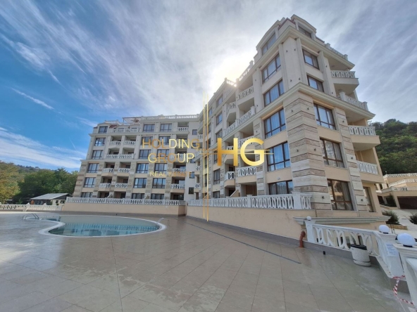Двустаен апартамент в Варна, Аспарухово - 76 кв.м за 1886 €/кв.м - Снимка #1