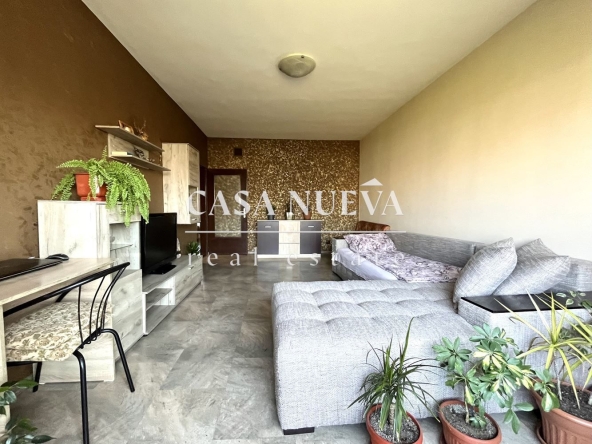 Тристаен апартамент в София, Фондови жилища - 67 кв.м за 2150 €/кв.м - Снимка #1