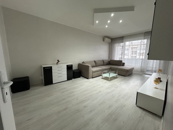 Дава се под наем Двустаен апартамент в София, Толстой - 66 кв.м за 612 € - Снимка #1