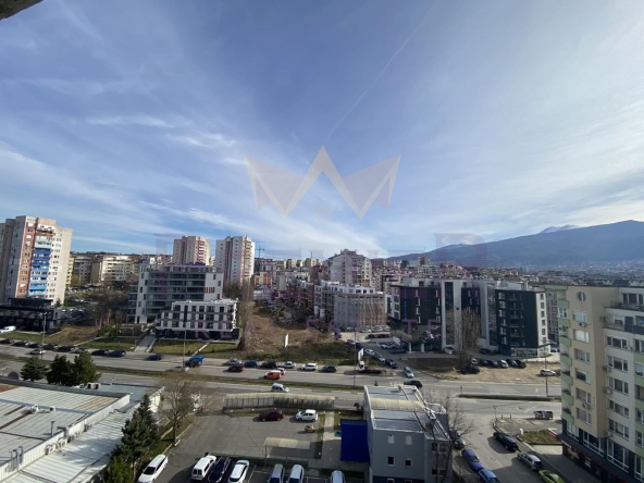 Тристаен апартамент в София, Дианабад - 100 кв.м за 1720 €/кв.м - Снимка #1