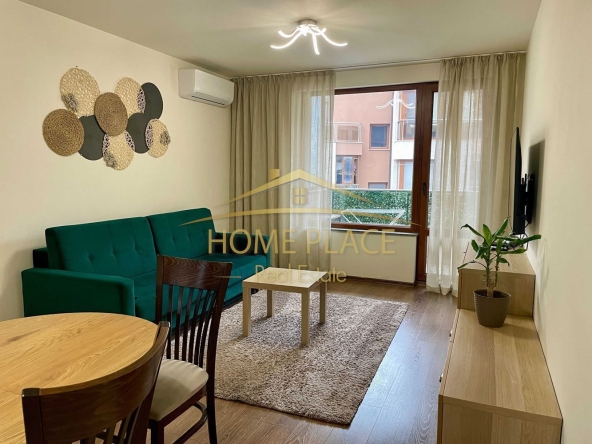 Дава се под наем Тристаен апартамент в Варна, Център - 87 кв.м за 714 € - Снимка #1