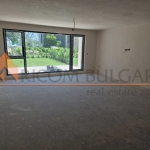 Четиристаен апартамент в Варна, м-т Траката - 210 кв.м за 1710 €/кв.м - Снимка #1