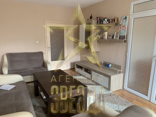 Дава се под наем Тристаен апартамент в Пловдив, Тракия - 85 кв.м за 408 € - Снимка #1