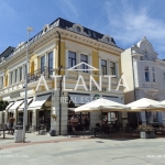 Двустаен апартамент в Варна, Център - 157 кв.м за 2548 €/кв.м - Снимка #1