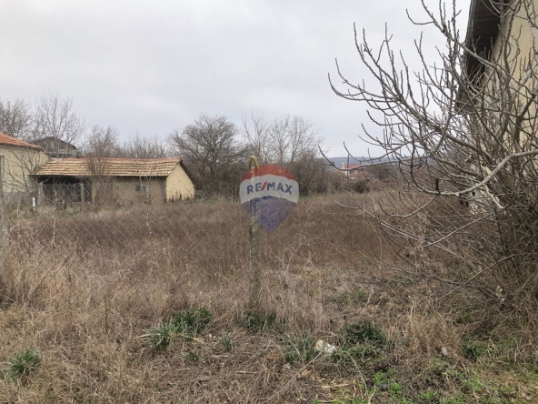 Парцел в с. Слънчево, Област Варна - 1426 кв.м за 23 €/кв.м - Снимка #1