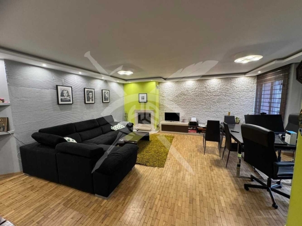 Тристаен апартамент в София, Център - 113 кв.м за 3098 €/кв.м - Снимка #1