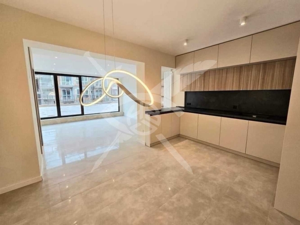 Тристаен апартамент в София, Център - 186 кв.м за 2689 €/кв.м - Снимка #1