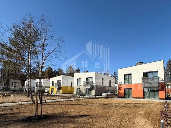 Къща в с. Вакарел, Област София-област - 219 кв.м за 1380 €/кв.м - Снимка #1