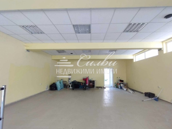 Магазин в Шумен, Боян Българанов 2 - 140 кв.м за 1250 €/кв.м - Снимка #1