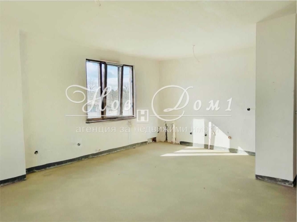 Двустаен апартамент в Варна, Зимно кино Тракия - 91 кв.м за 1759 €/кв.м - Снимка #1