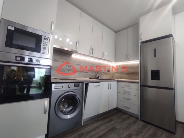 Дава се под наем Двустаен апартамент в София, Обеля 2 - 68 кв.м за 499.8 € - Снимка #1